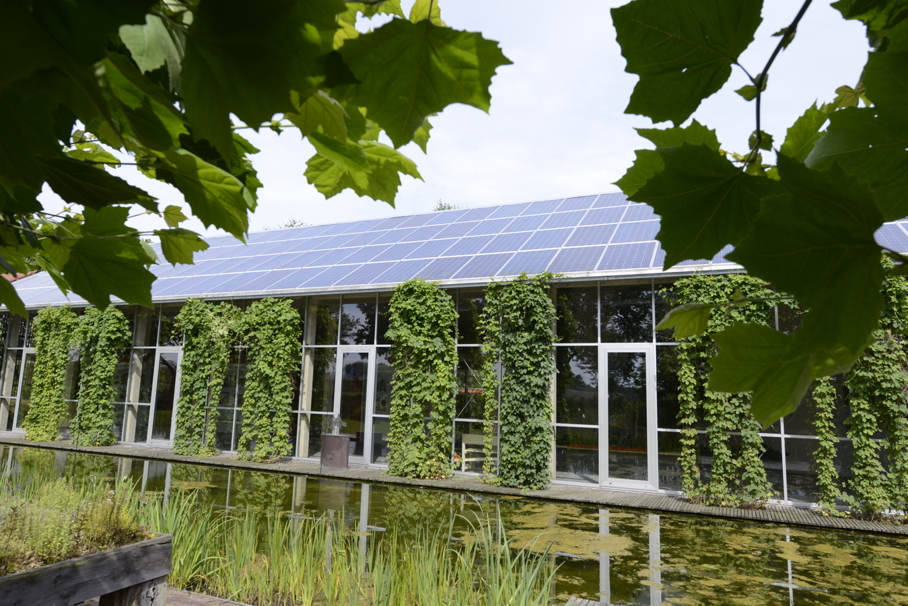 Zonnepanelen kantoorgebouw Van Helvoirt Groenprojecten