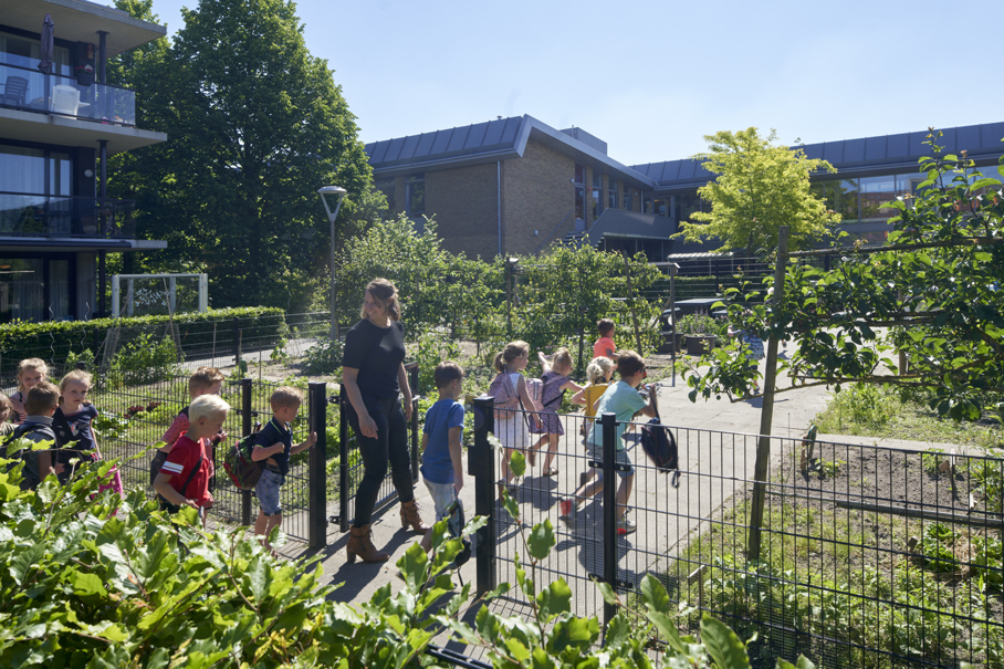 Kinderen in contact met ouderen