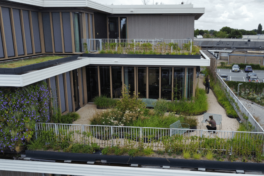 casade tuin zijkant